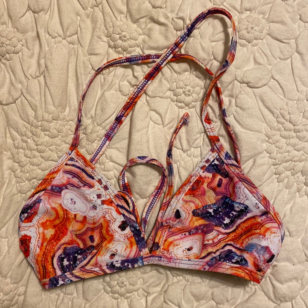 JOLYN triangle top